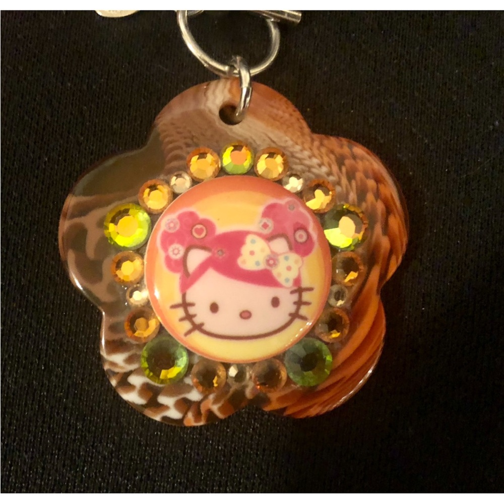 🤩 *TARINA TARANTINO* ORANGE W/ RHINESTONES HELLO KITTY NECKLACE!🤩 - Picture 4 of 4